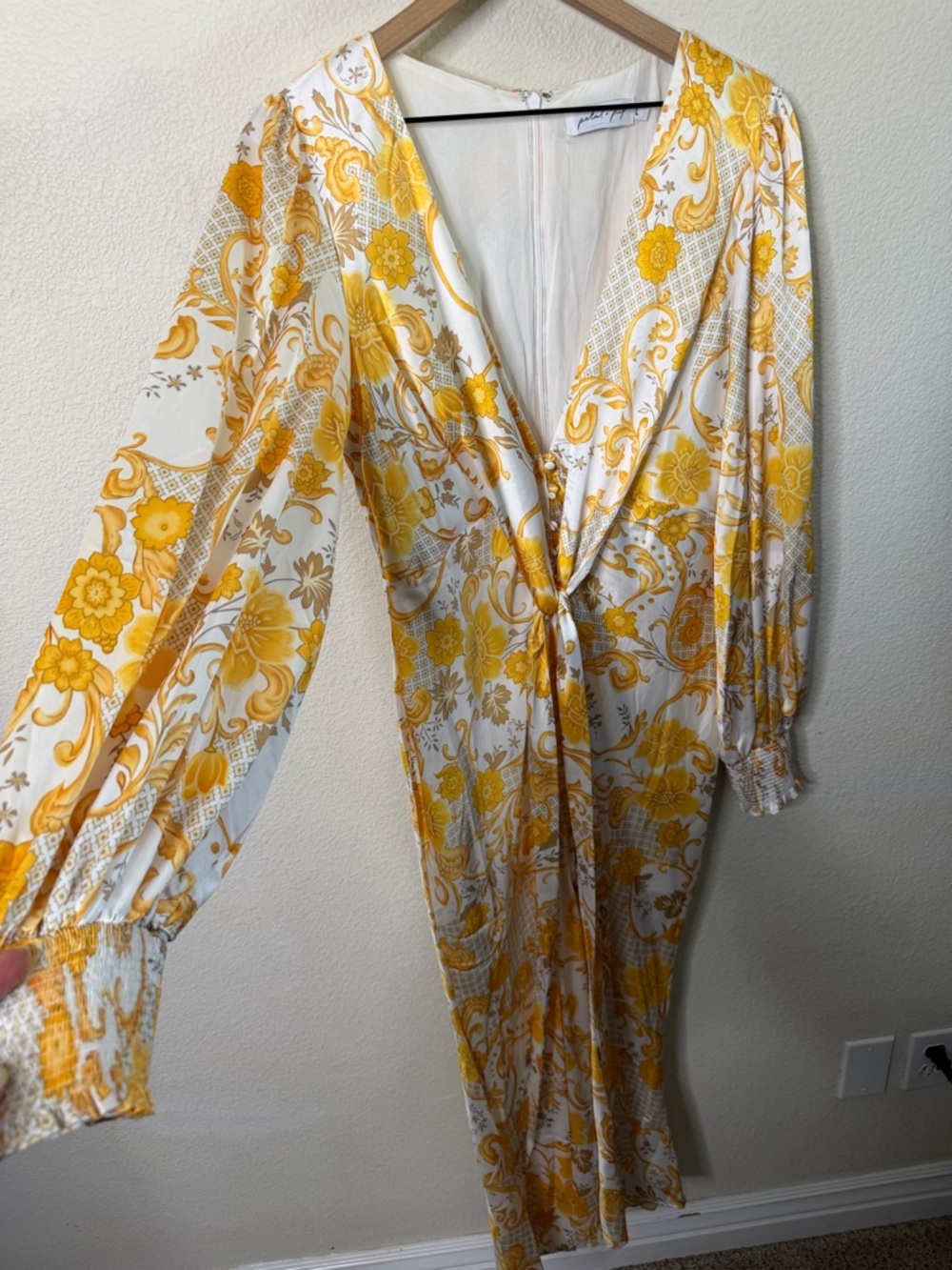 Petal + Pup Madam Long Sleeve Midi Dress Yellow Floral Long Sleeve Womens Size L - Picture 4 of 9